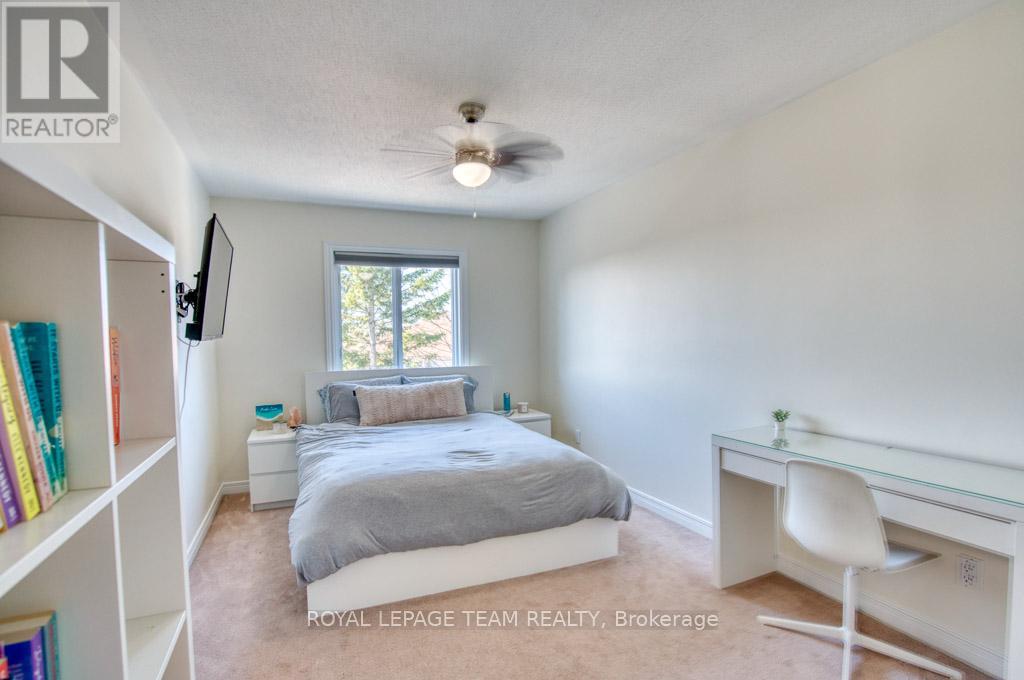 13 Shannondoe Crescent W