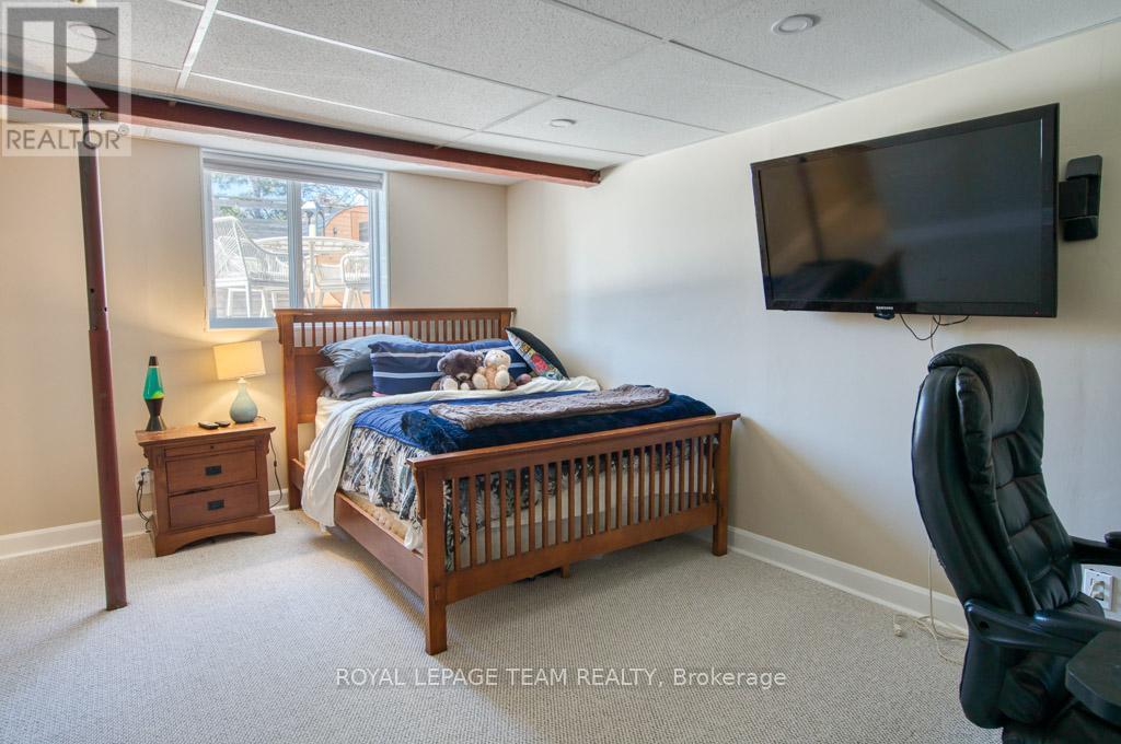 13 Shannondoe Crescent W