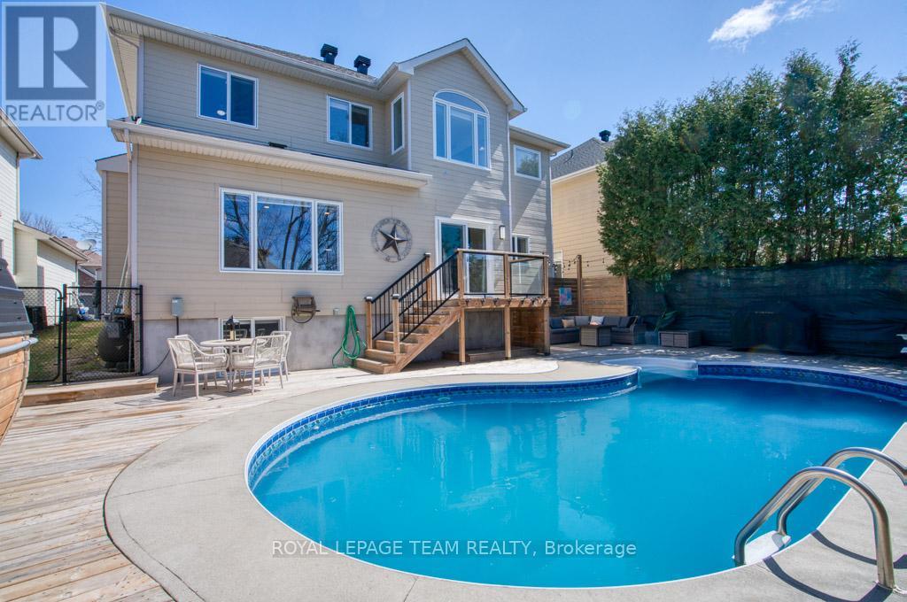 13 Shannondoe Crescent W