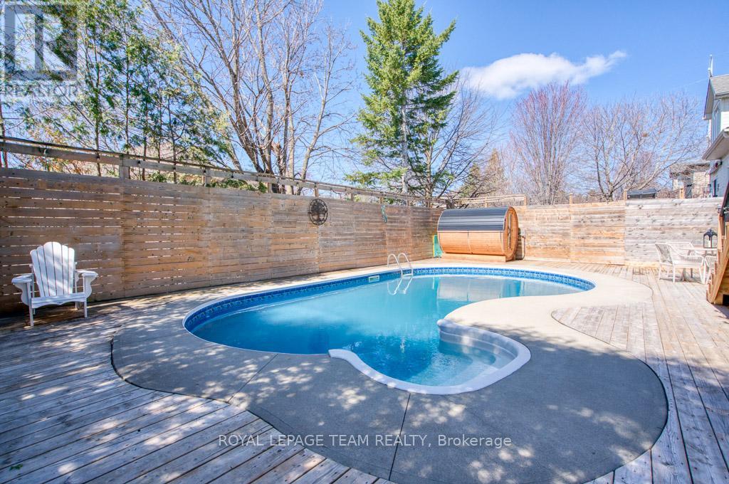 13 Shannondoe Crescent W