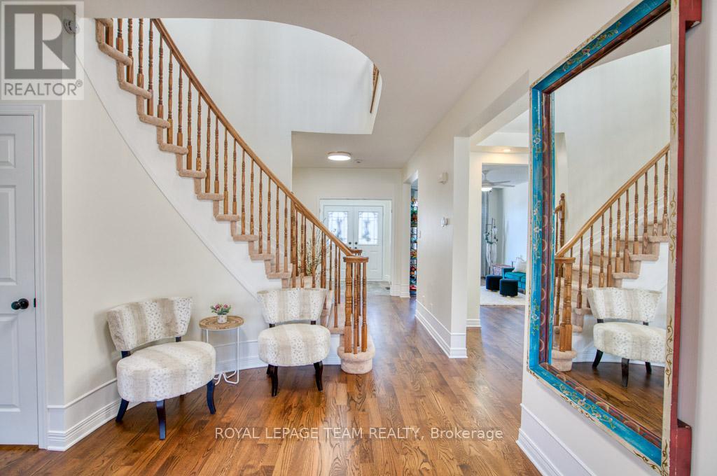 13 Shannondoe Crescent W