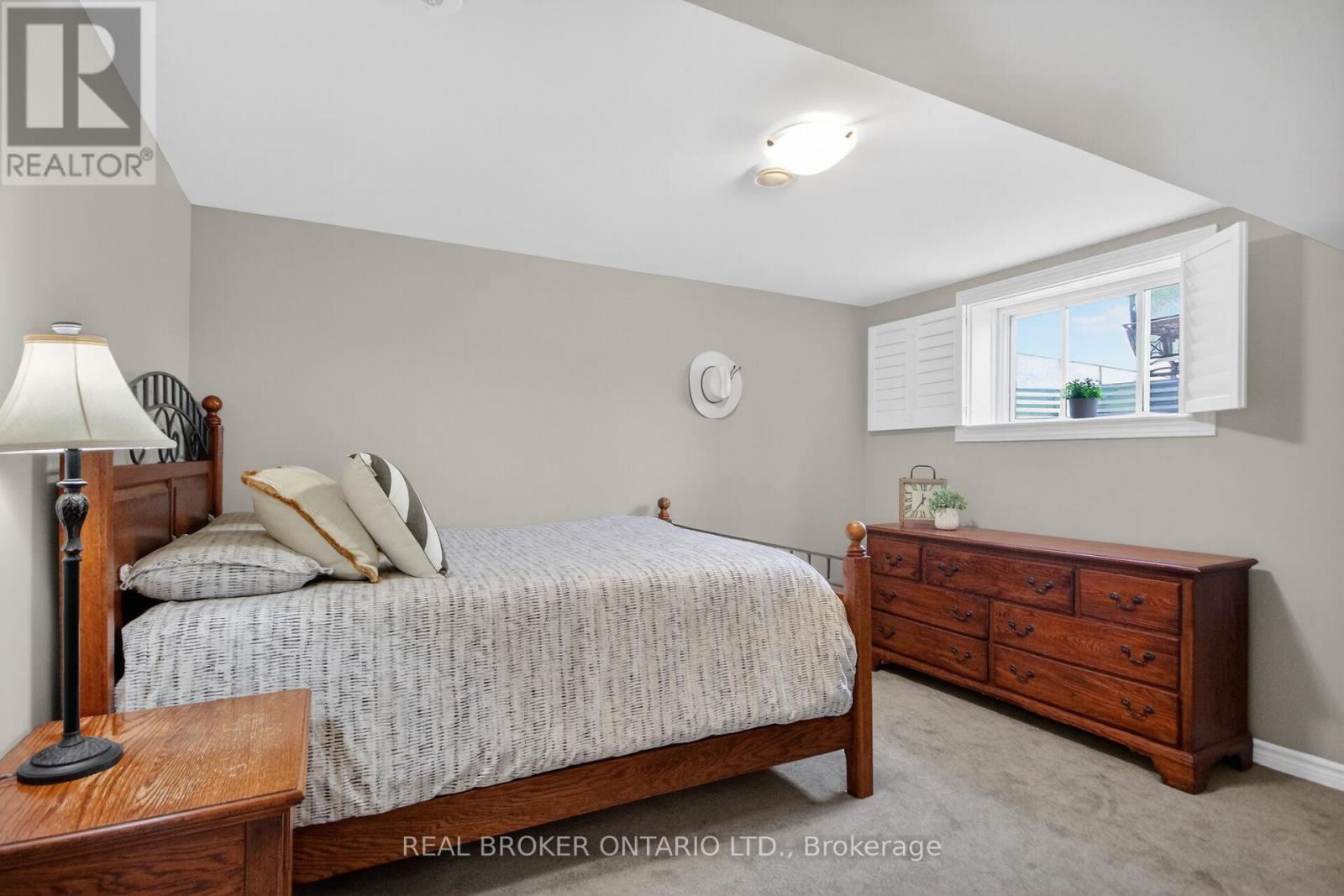 180 Blackhorse Drive