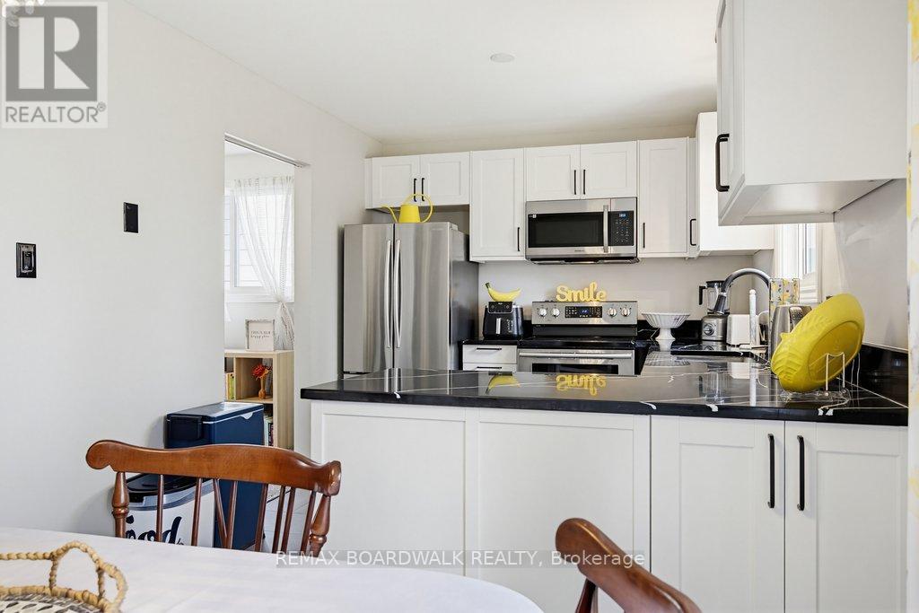 1703 Fieldstone Crescent