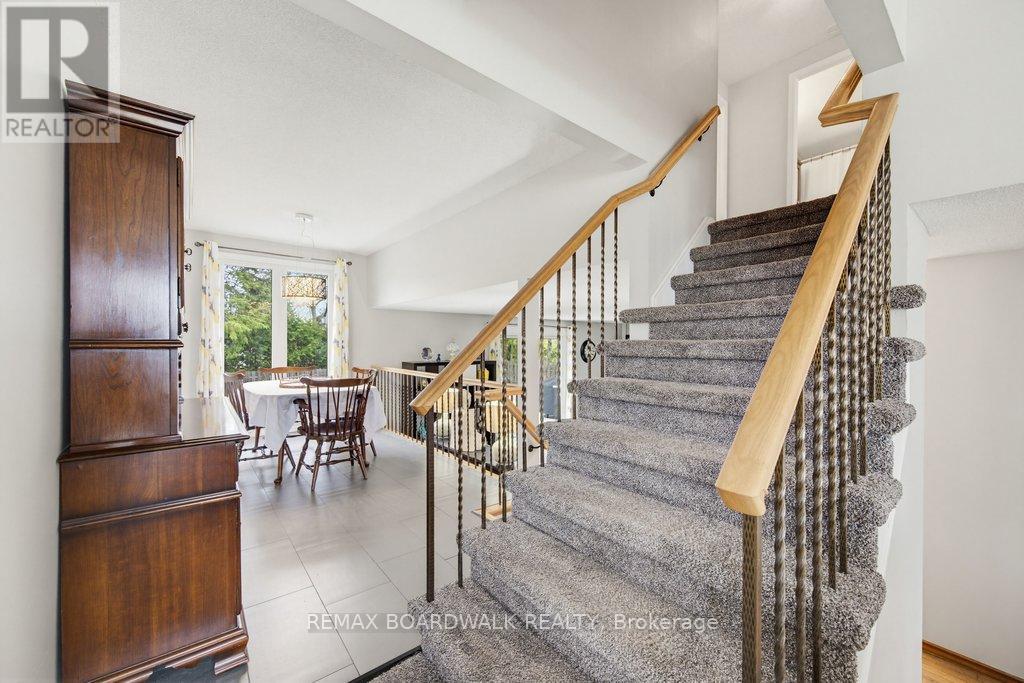 1703 Fieldstone Crescent