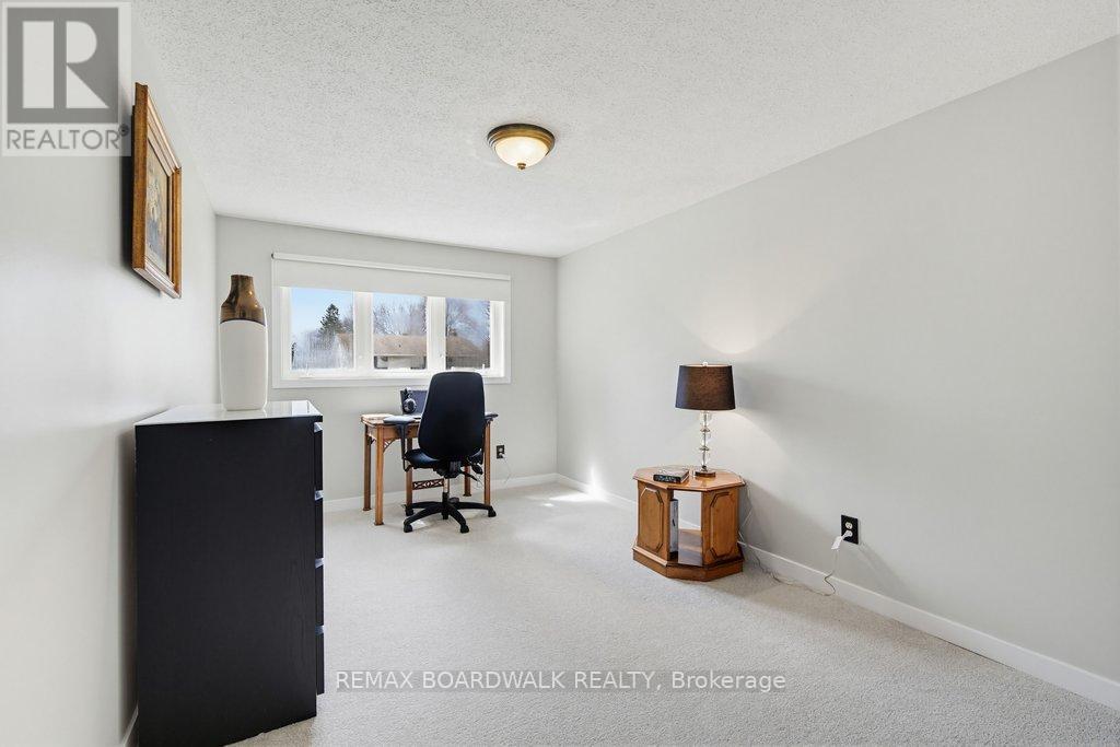 1703 Fieldstone Crescent