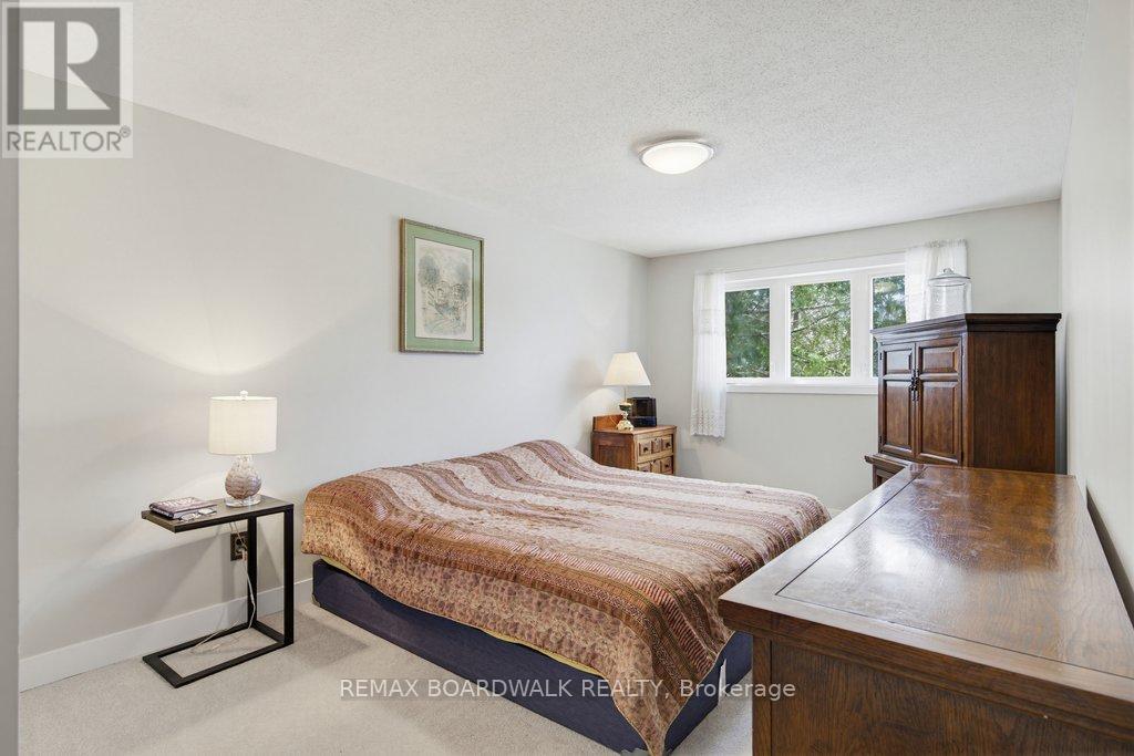 1703 Fieldstone Crescent