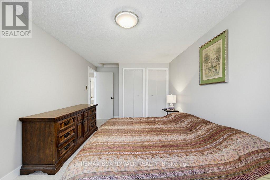 1703 Fieldstone Crescent