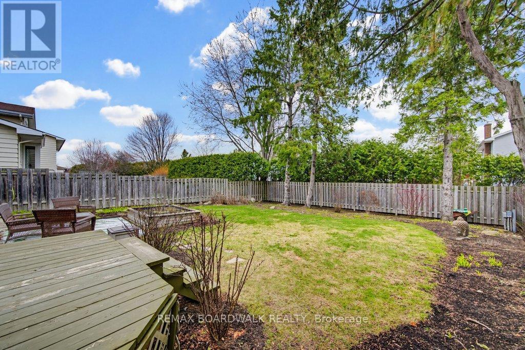 1703 Fieldstone Crescent