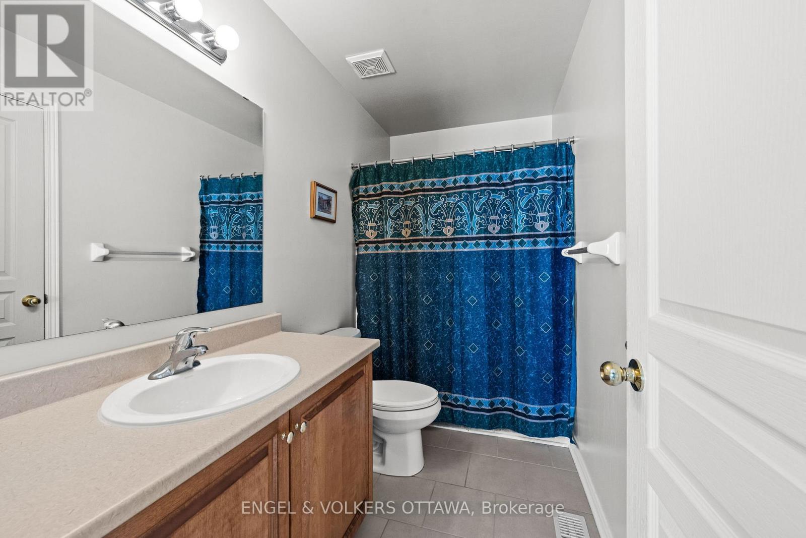 25 Goldthorpe Private