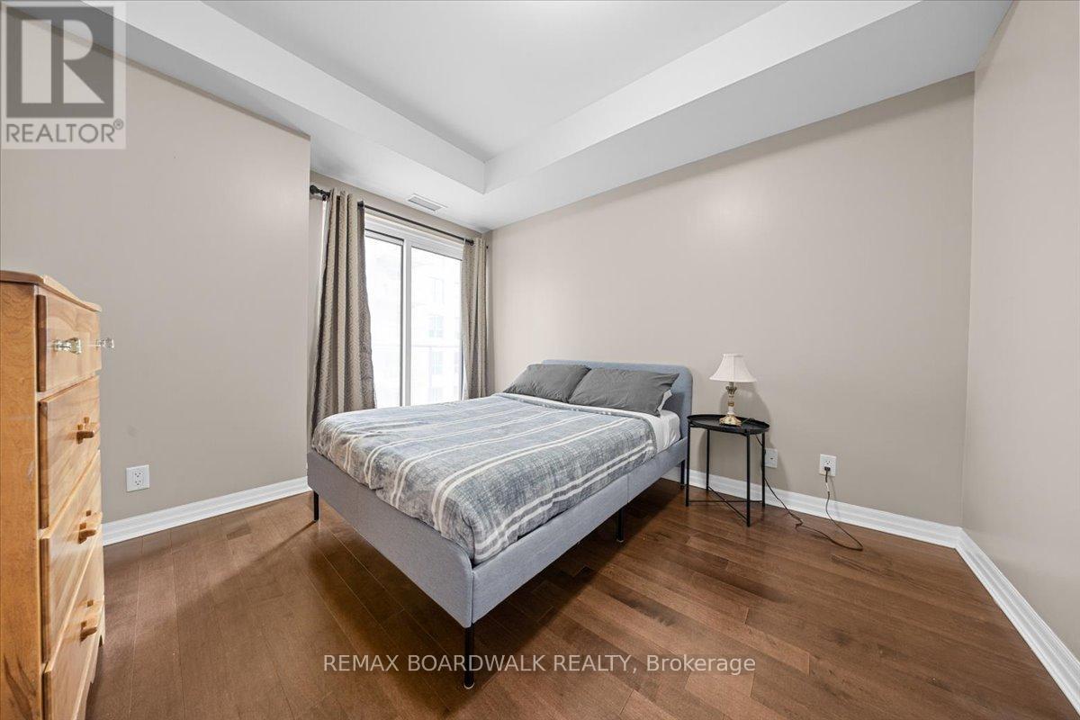 2107 - 242 Rideau Street