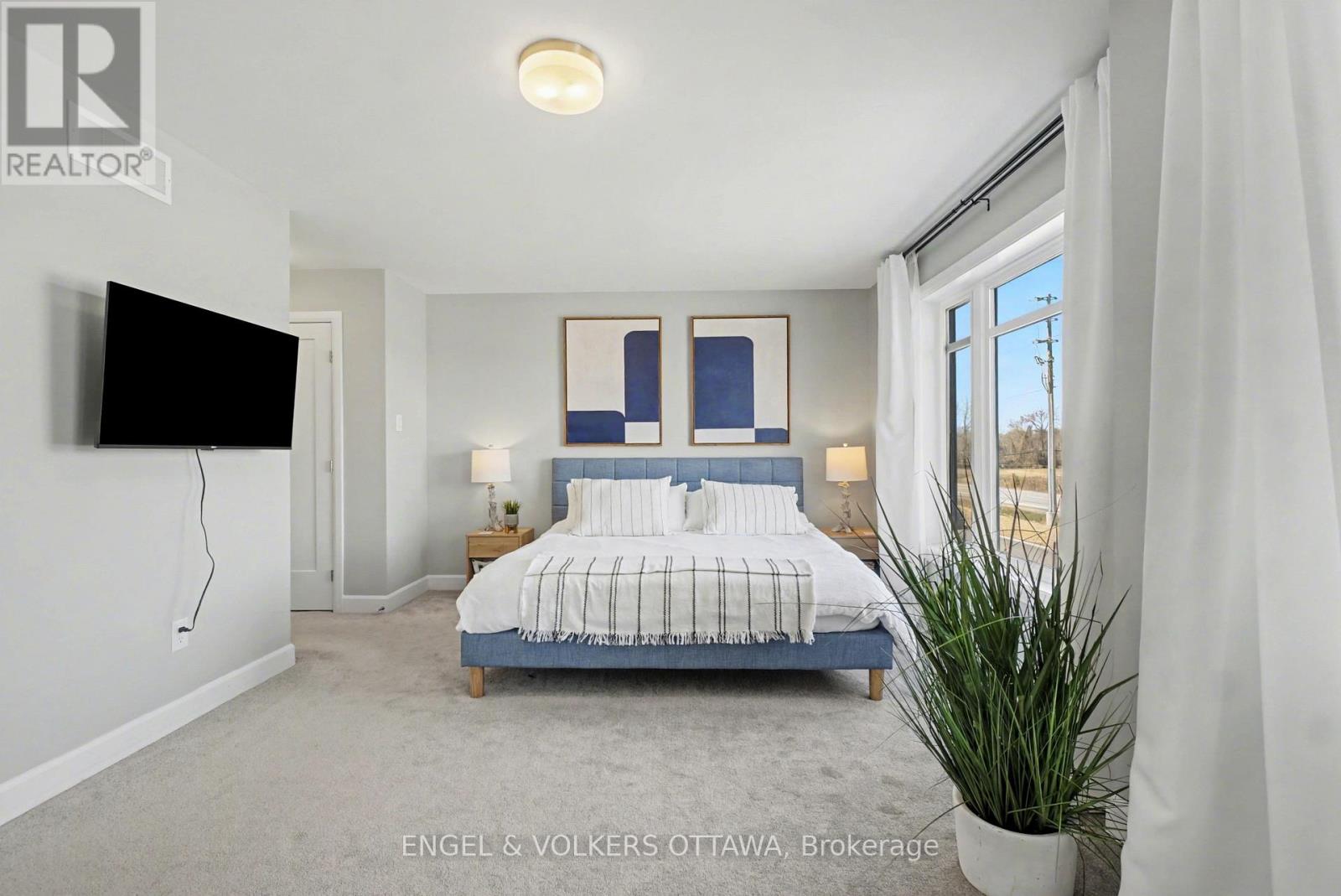 57 Mandevilla Crescent