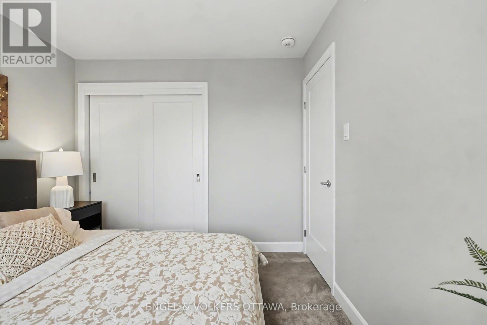 57 Mandevilla Crescent