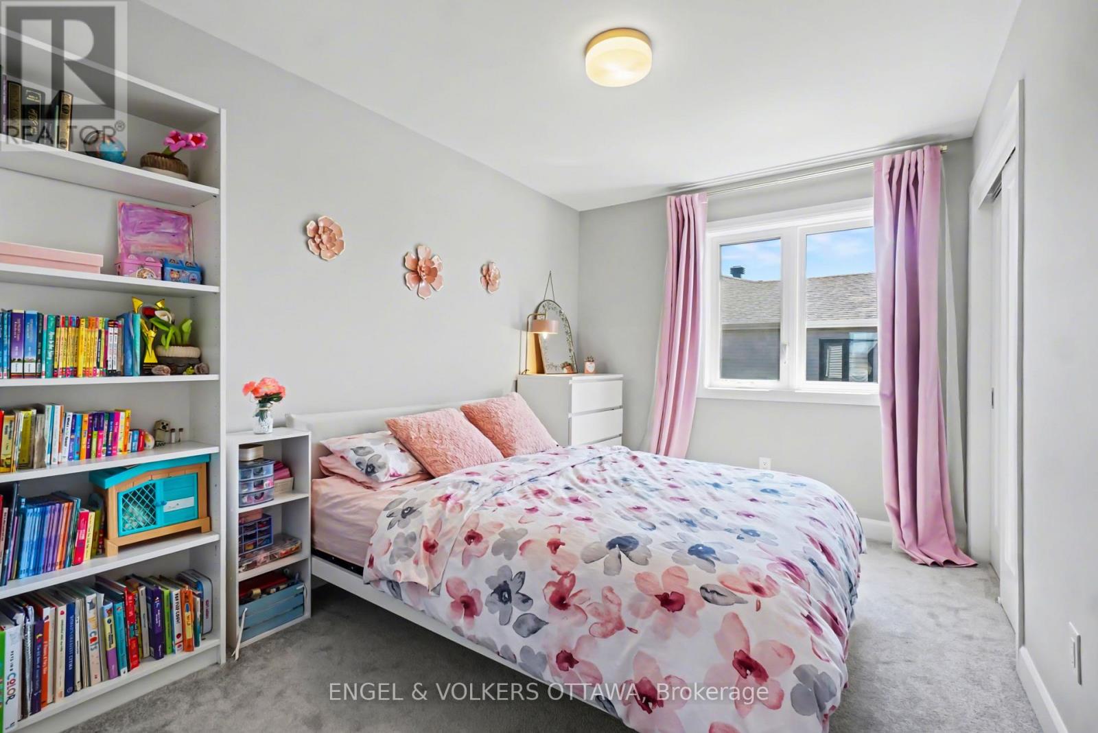 57 Mandevilla Crescent