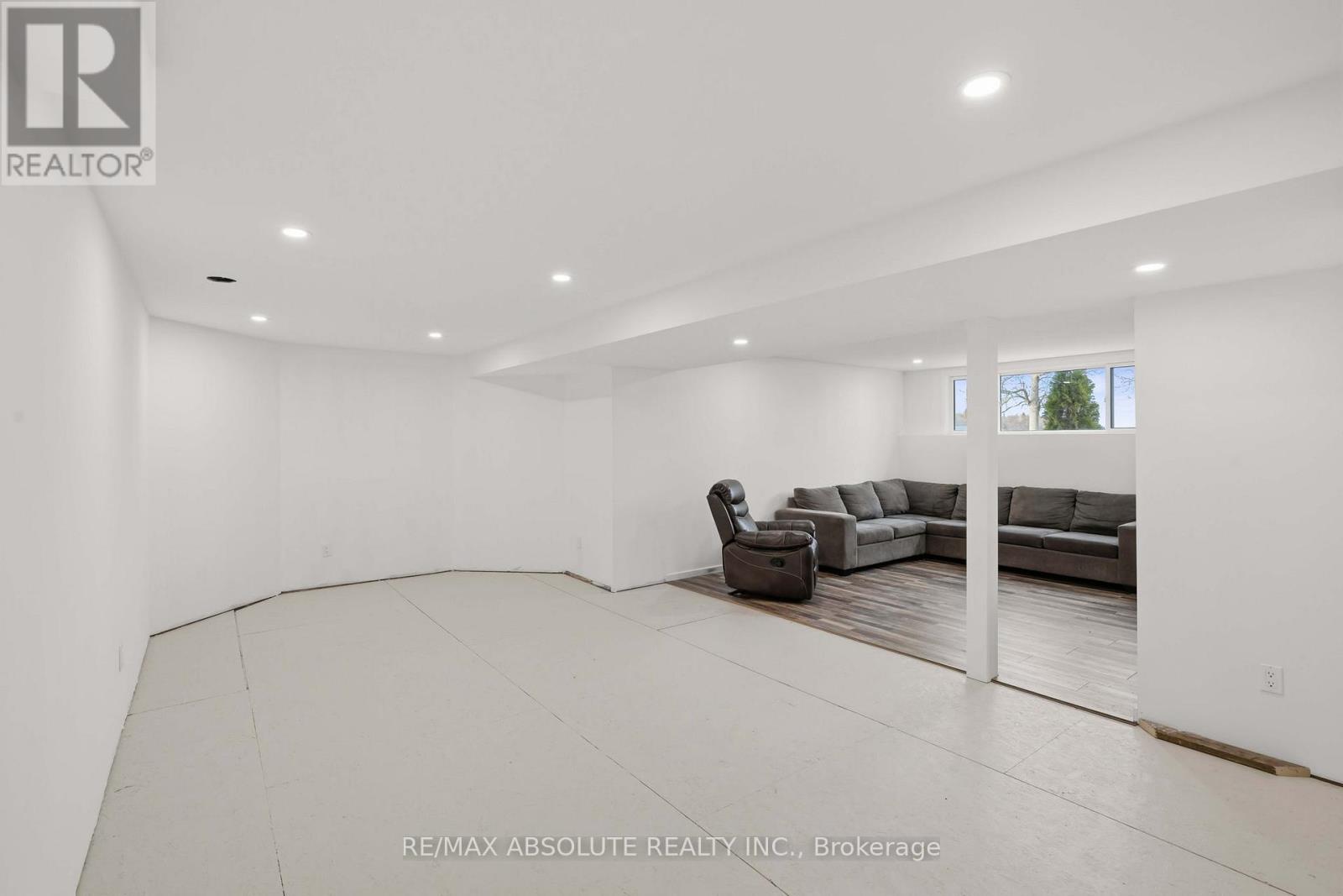 1819 Lochwinnoch Road