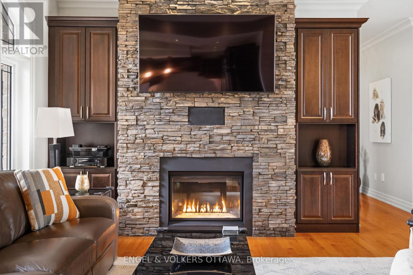 6652 Pebble Trail Way