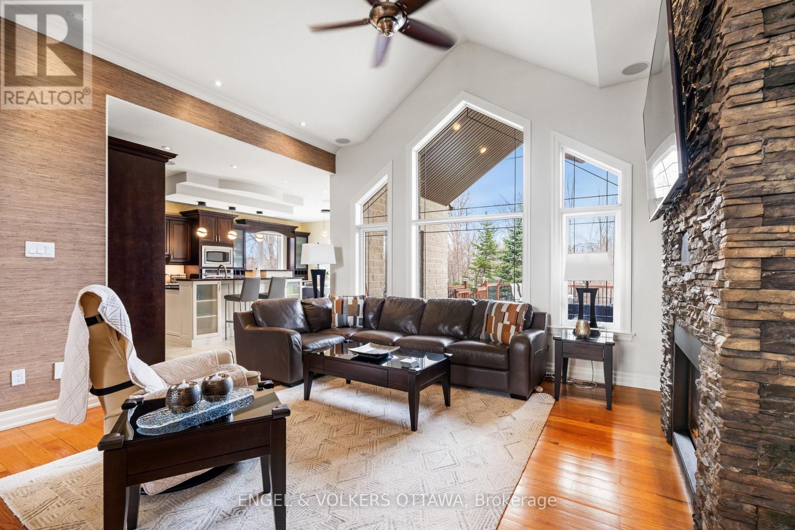 6652 Pebble Trail Way