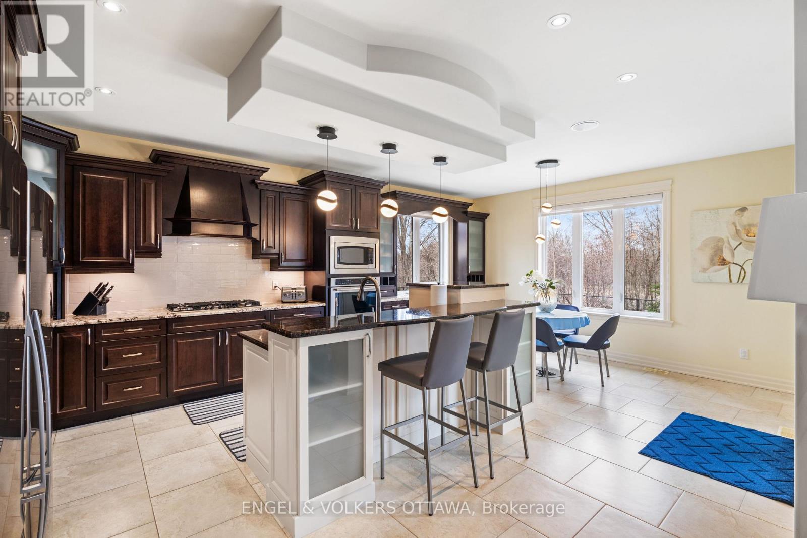 6652 Pebble Trail Way