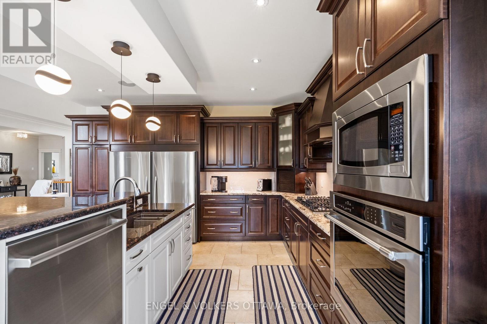 6652 Pebble Trail Way