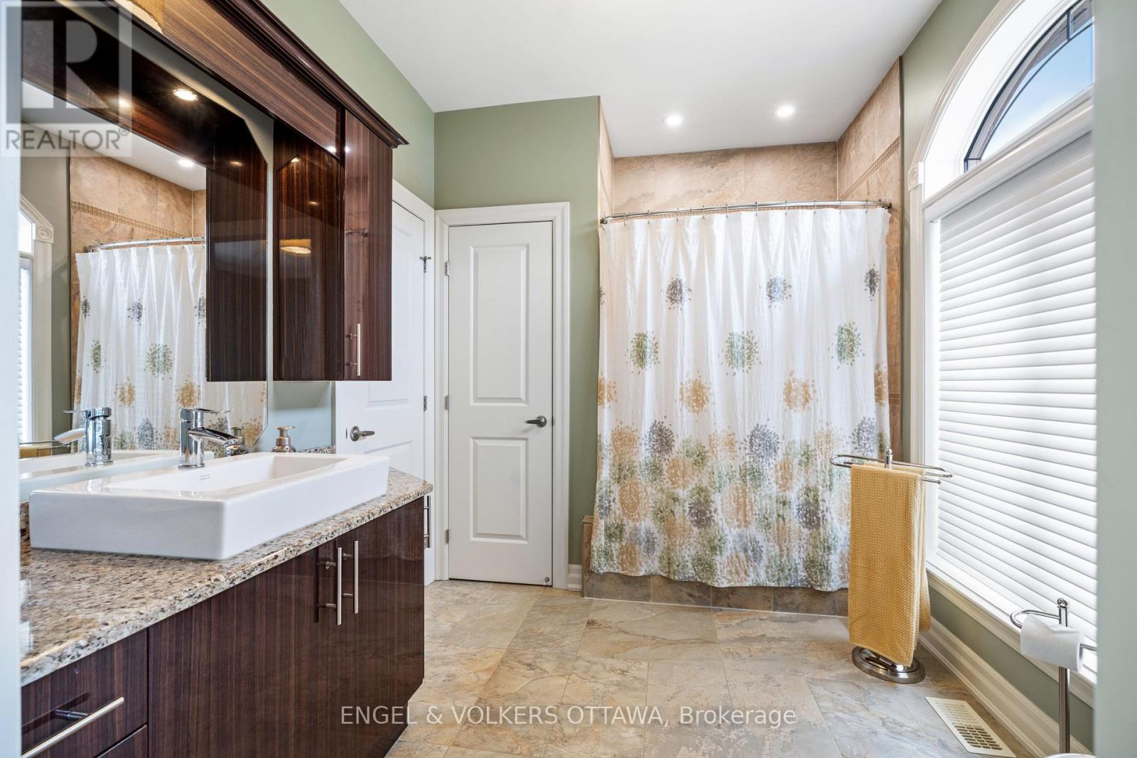 6652 Pebble Trail Way