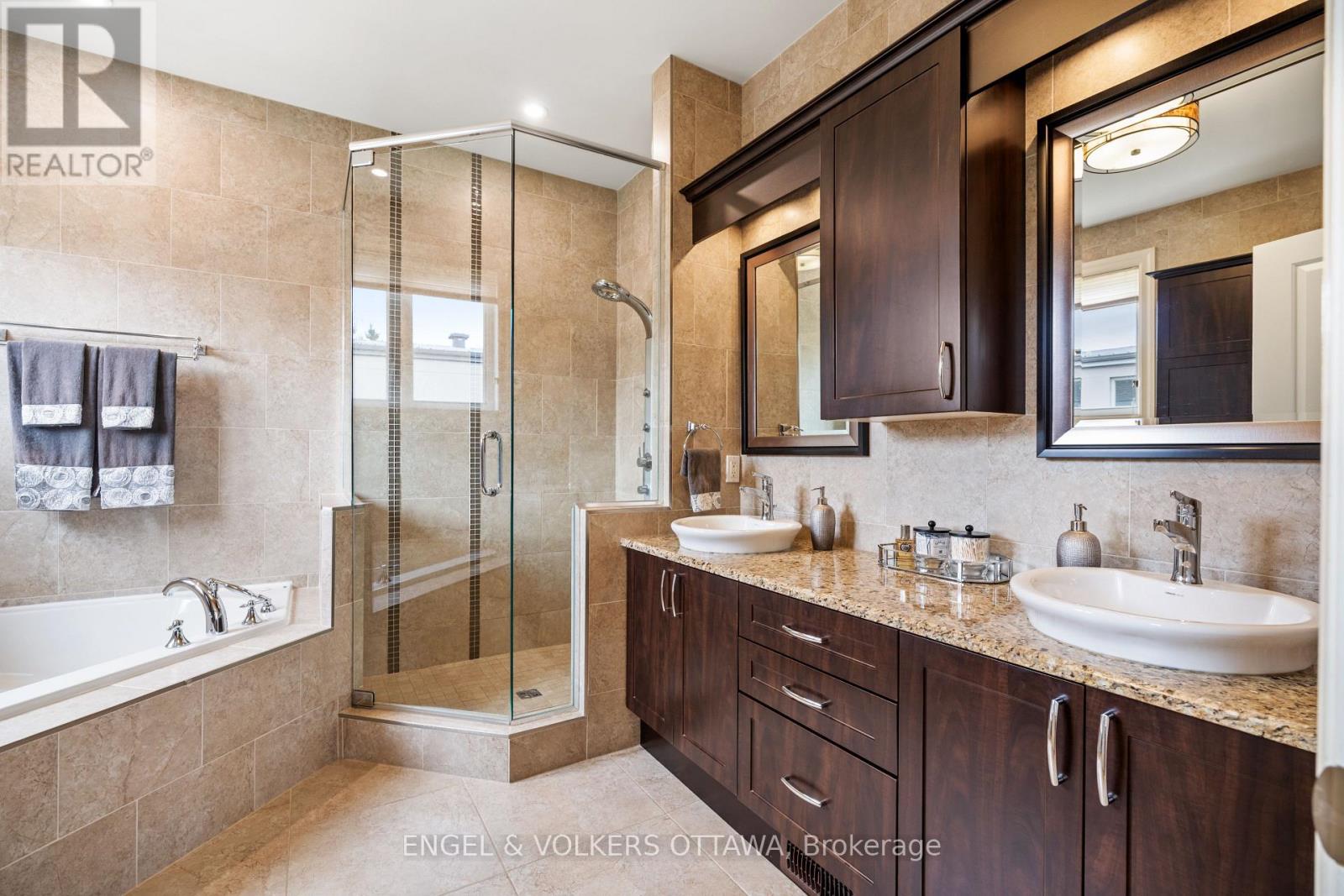 6652 Pebble Trail Way