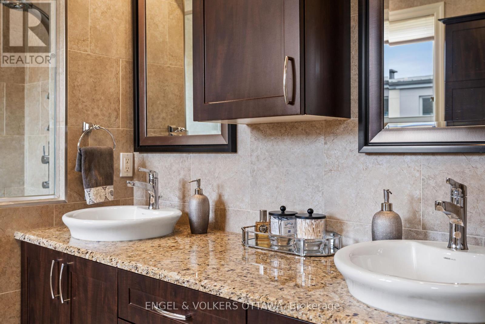 6652 Pebble Trail Way