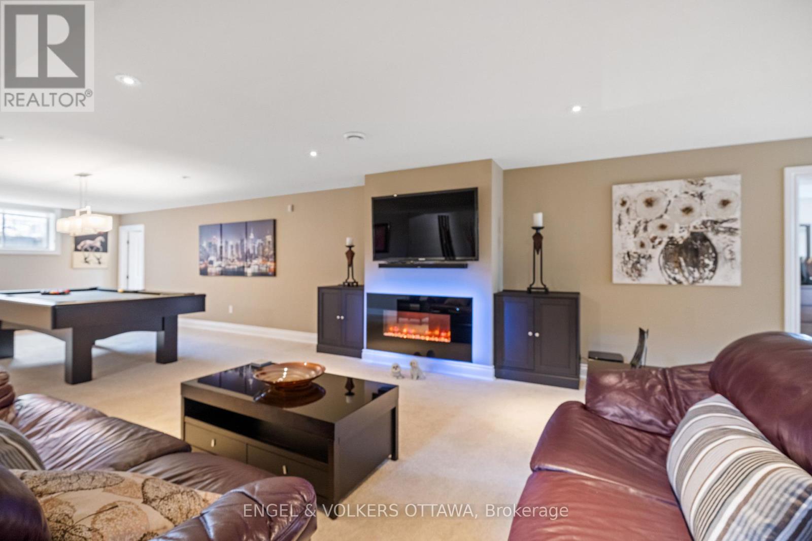 6652 Pebble Trail Way