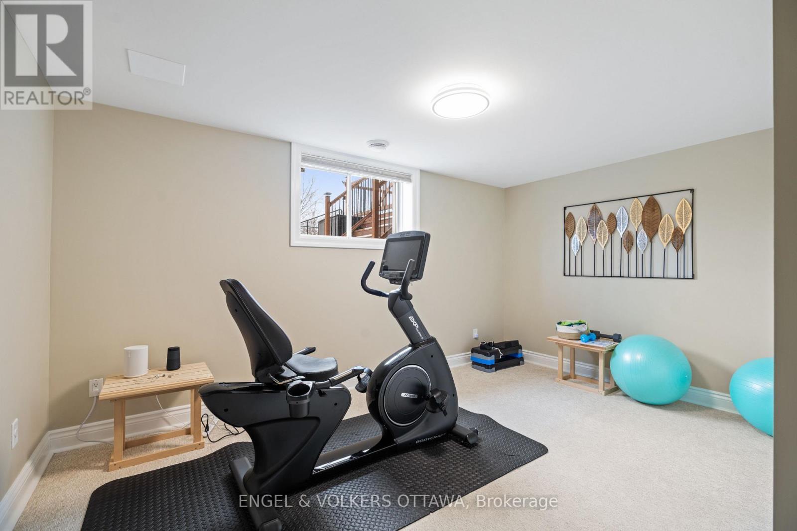 6652 Pebble Trail Way