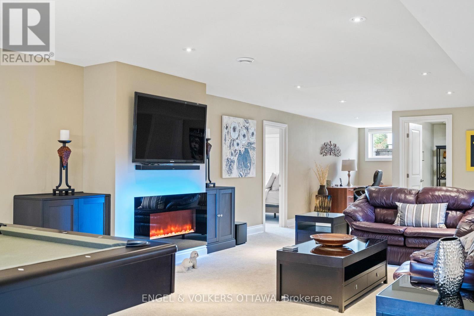 6652 Pebble Trail Way