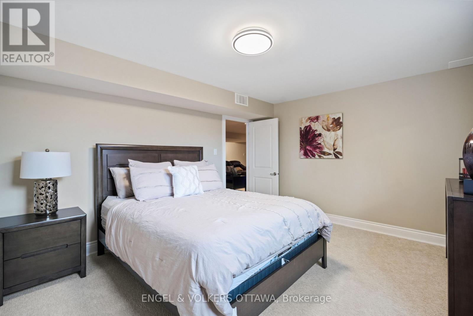 6652 Pebble Trail Way