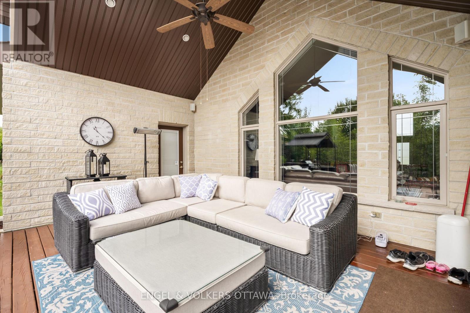 6652 Pebble Trail Way