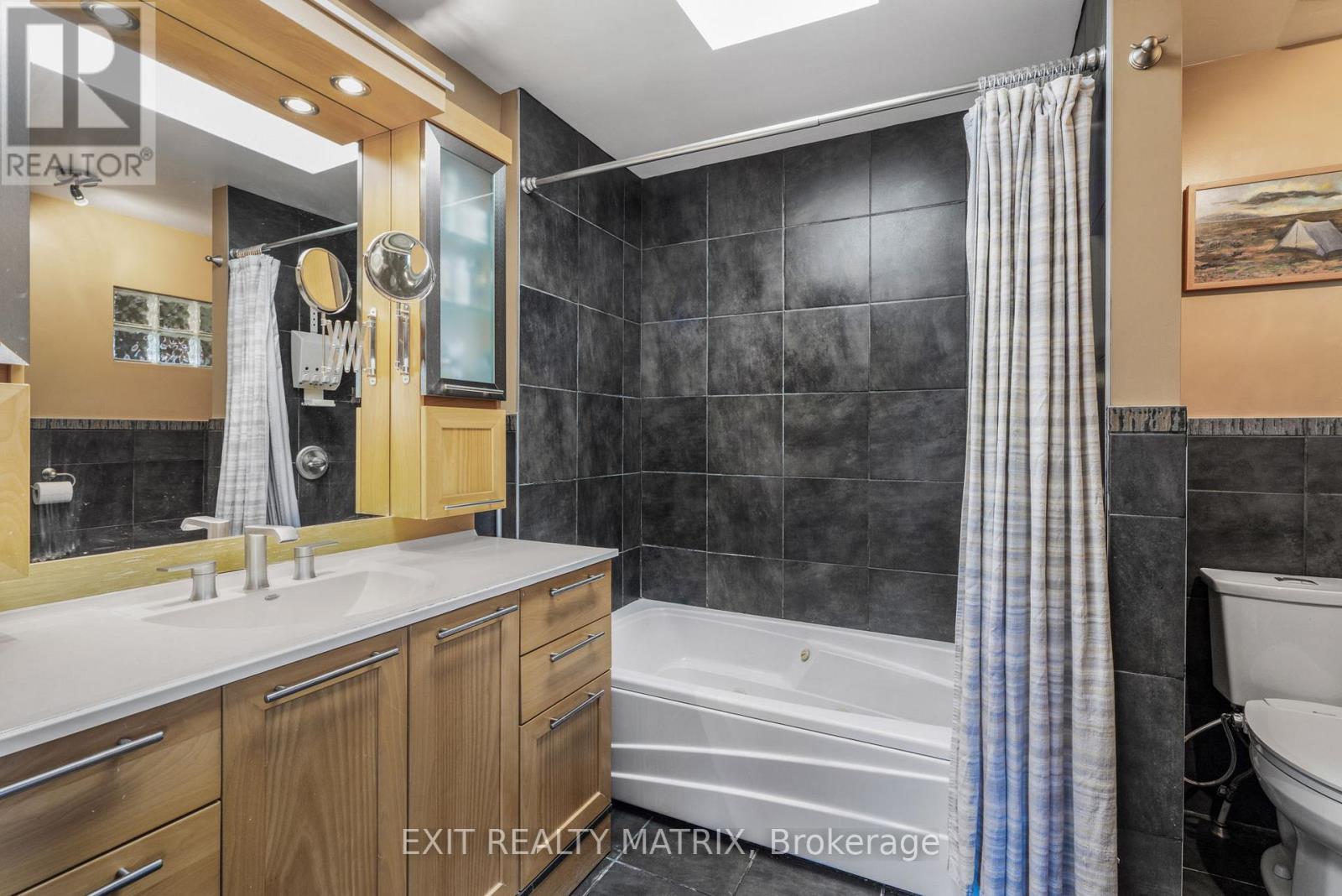 1401 Bortolotti Crescent