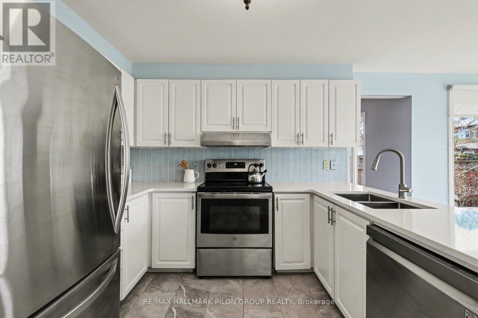 1709 Sansonnet Street