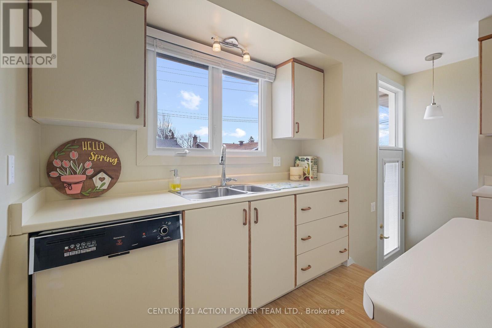 1535 St. Georges Street