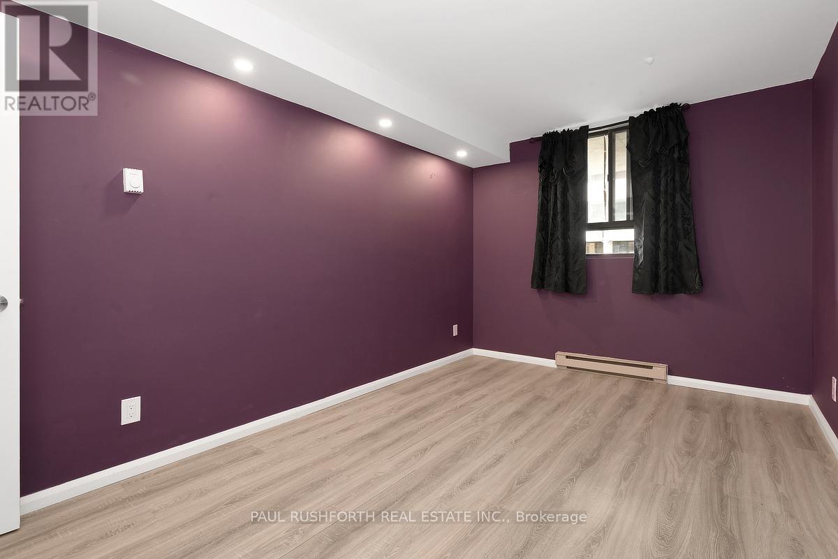 1703 - 475 Laurier Avenue W