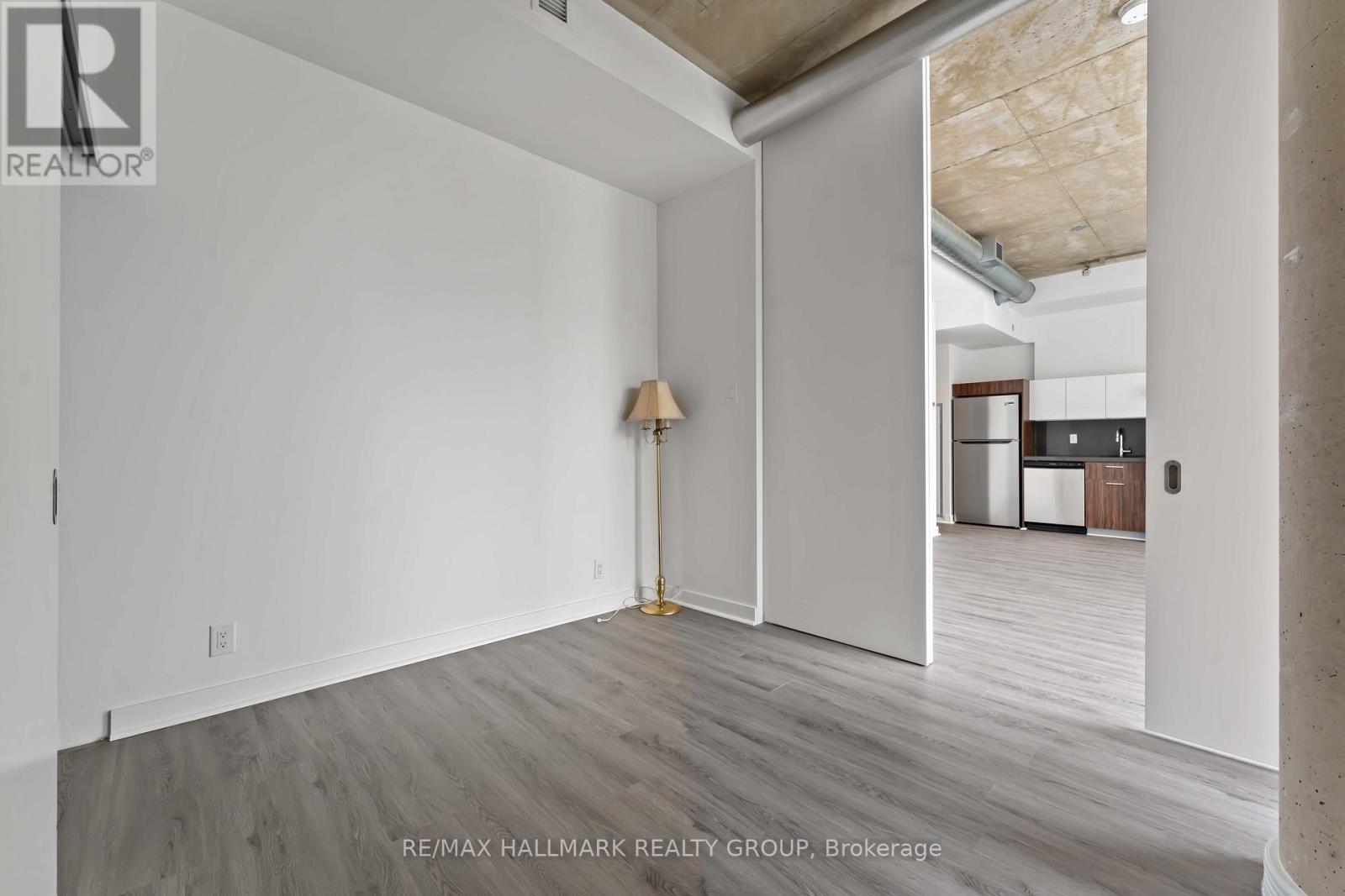 750 - 340 Mcleod Street