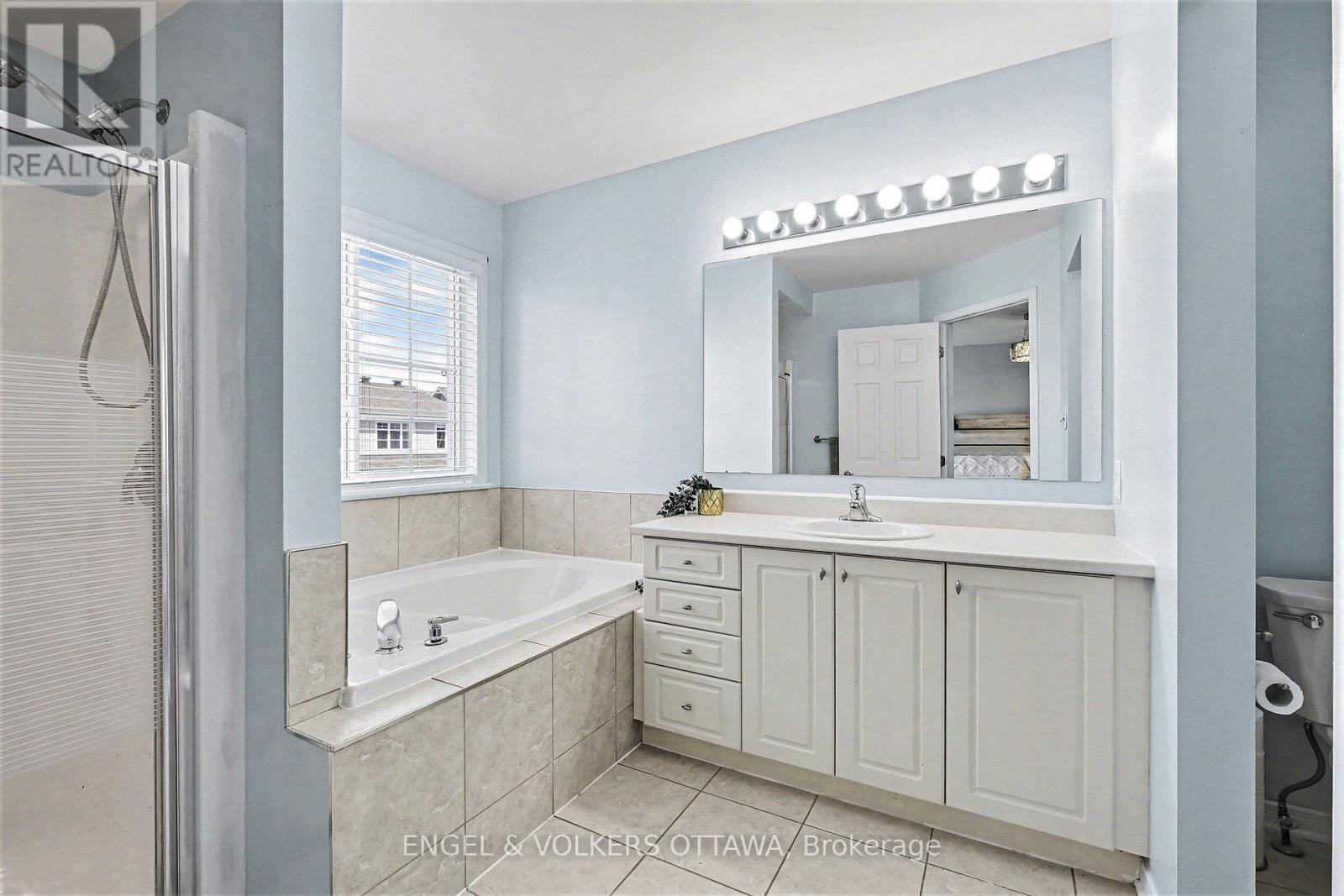 135 Lockhaven Private