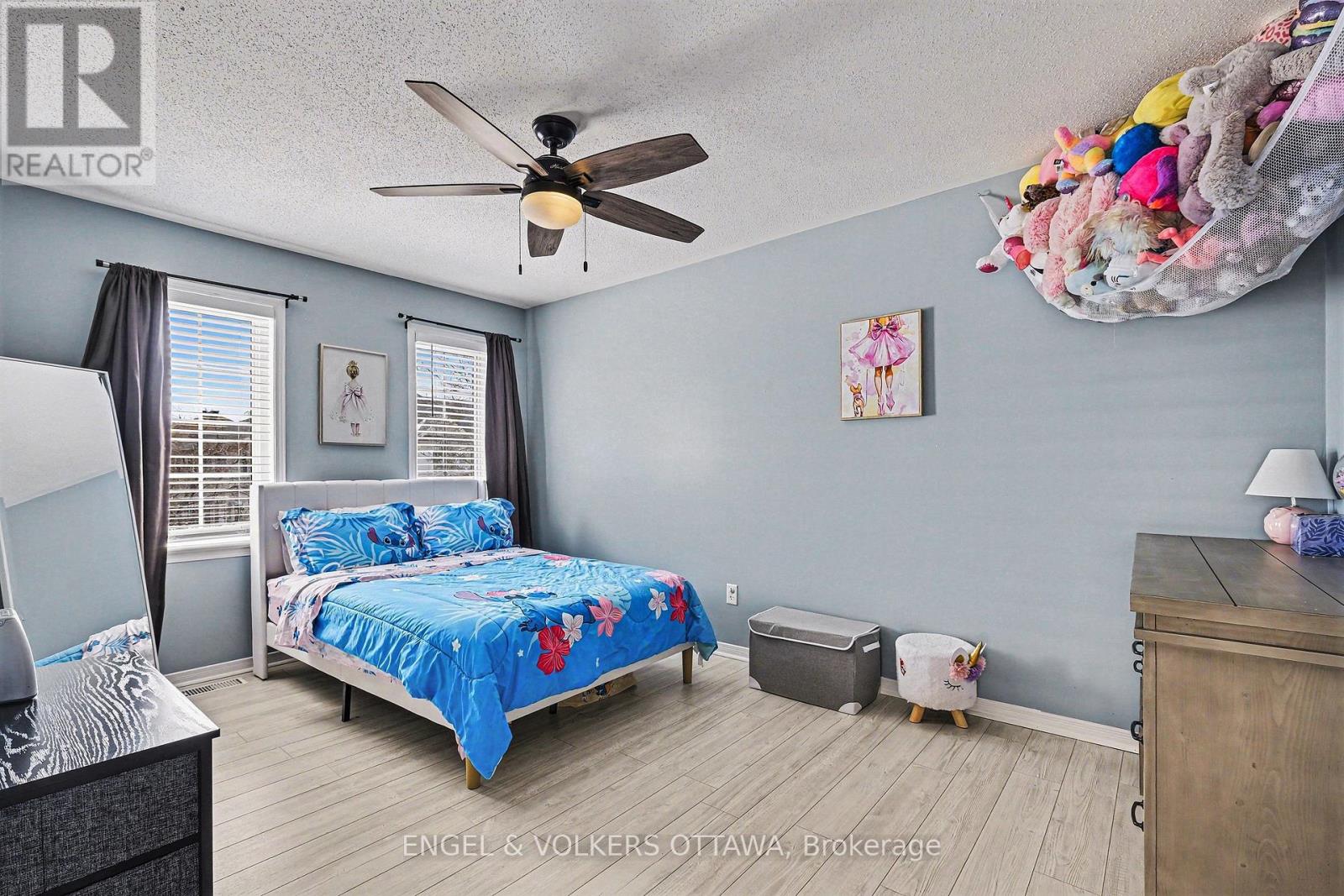 135 Lockhaven Private