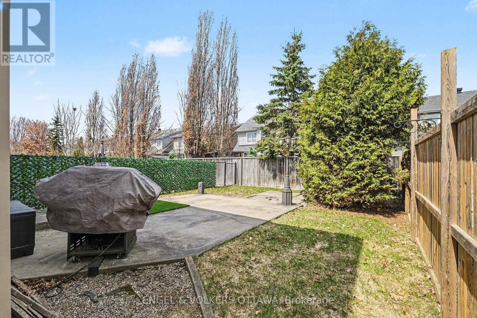 135 Lockhaven Private