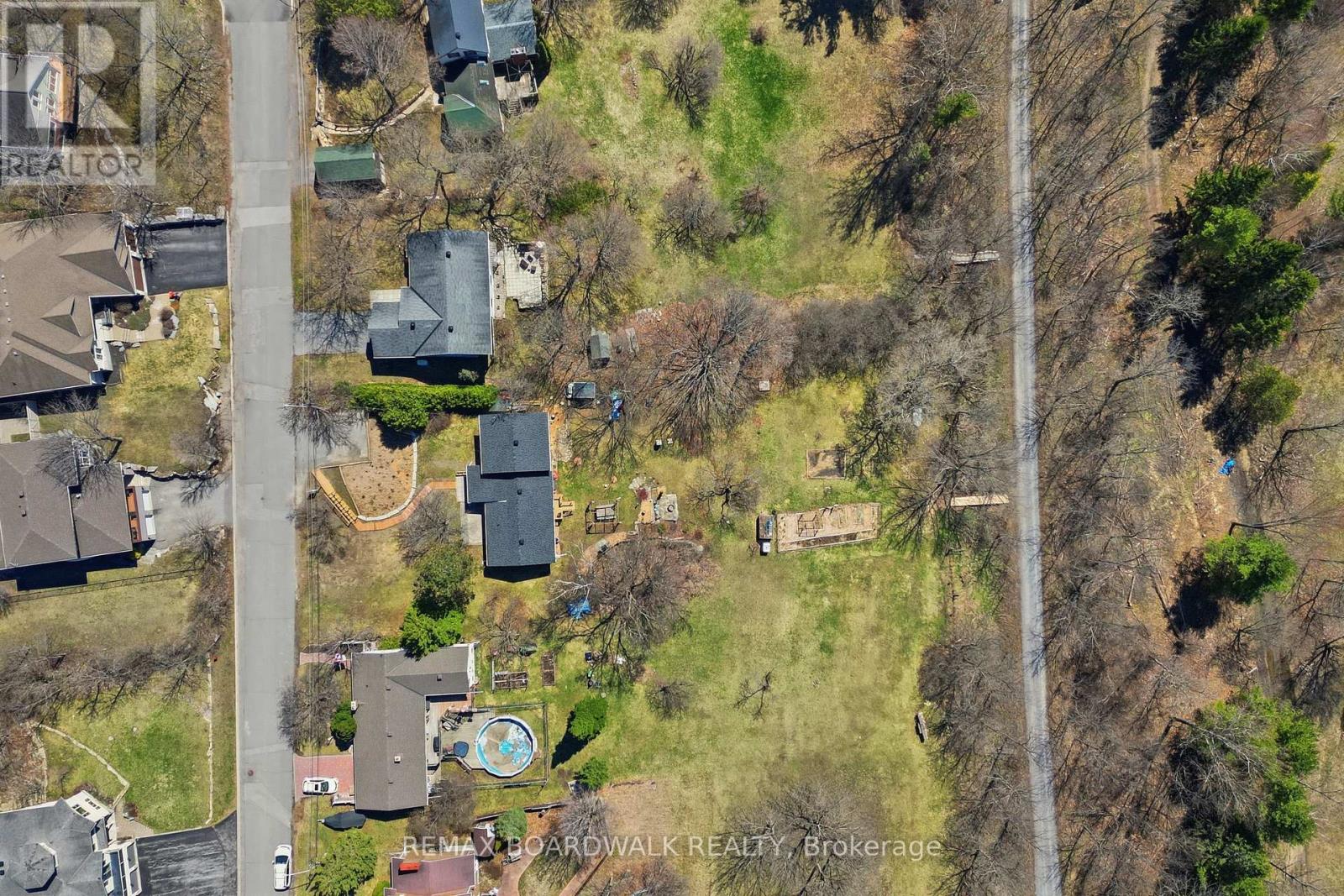 256 Mitcheson Street