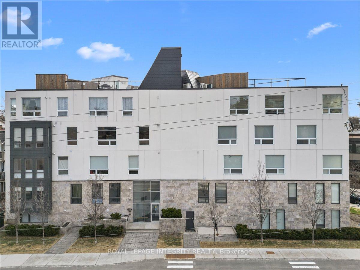 204 - 150 Greenfield Avenue