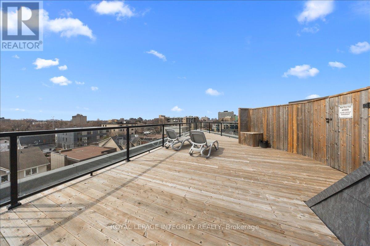 204 - 150 Greenfield Avenue