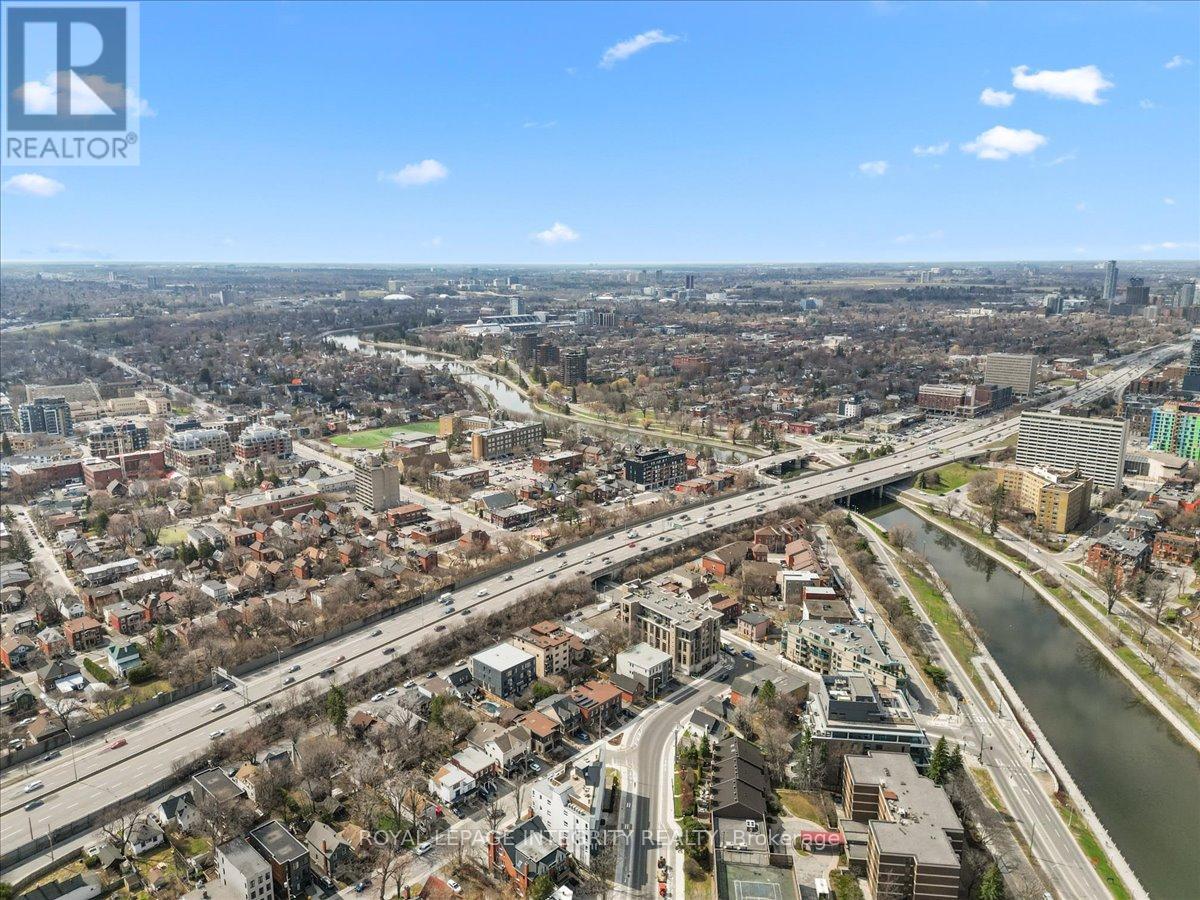 204 - 150 Greenfield Avenue