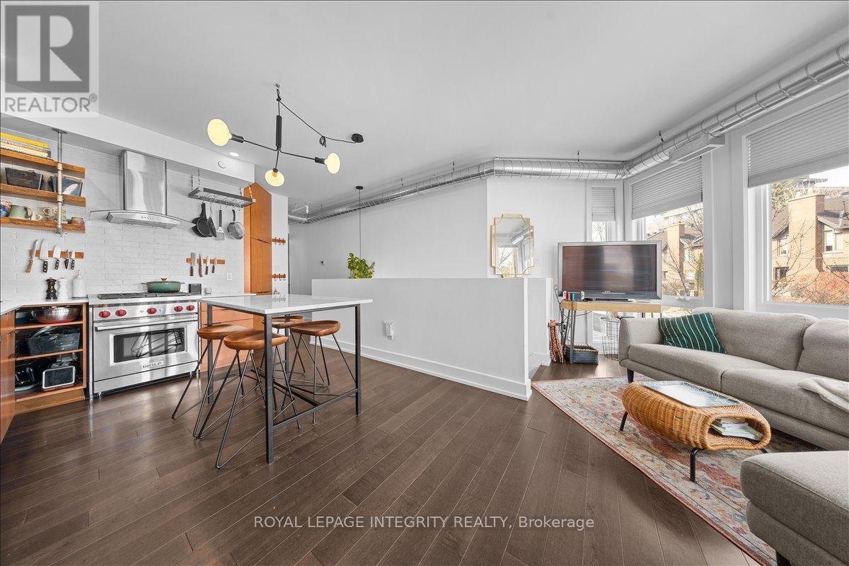 204 - 150 Greenfield Avenue