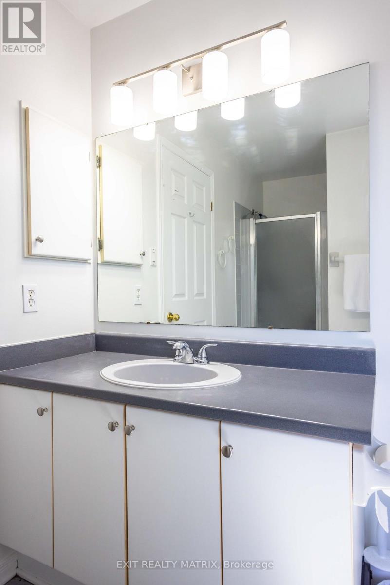 1458 Shawinigan Street