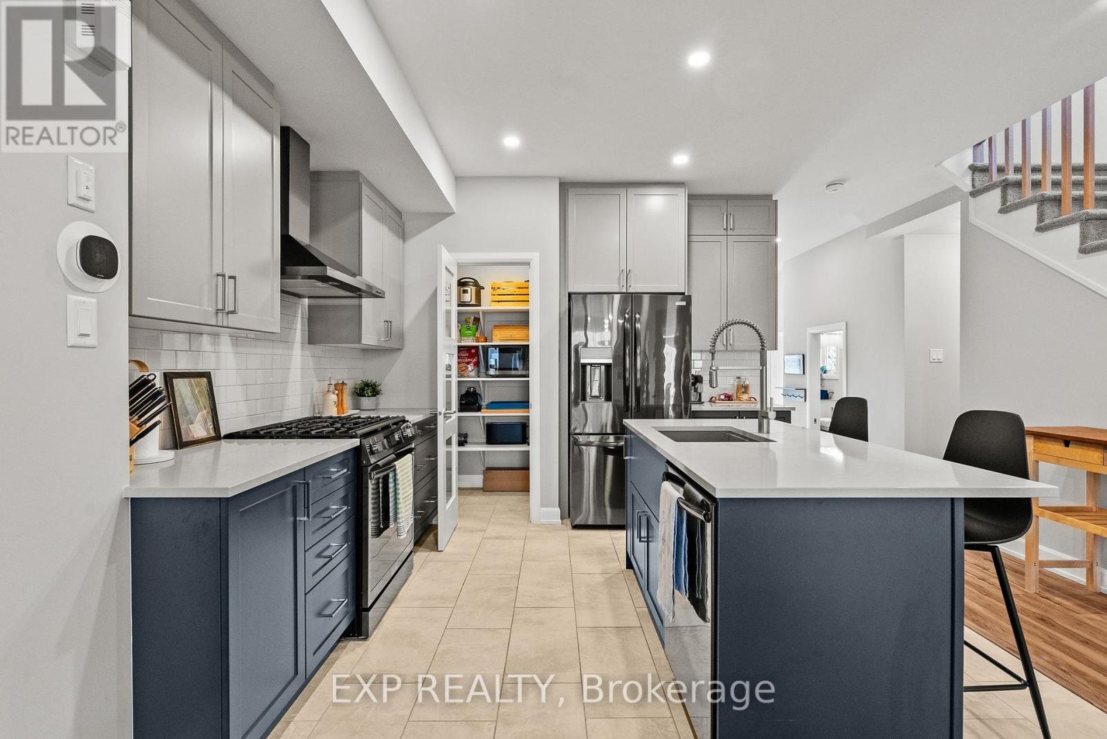 419 Clubtail Private