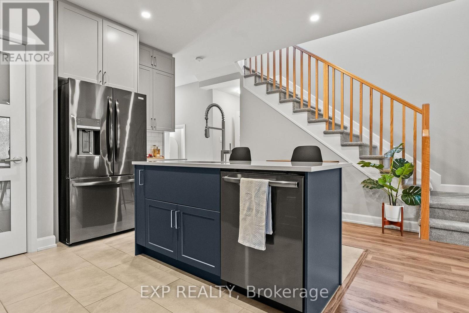 419 Clubtail Private