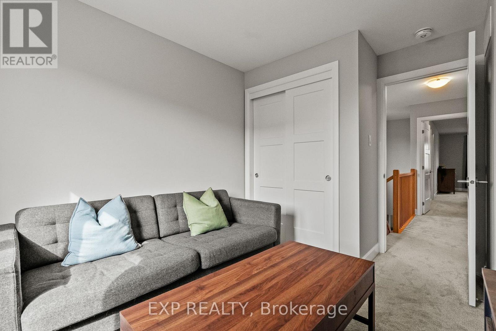 419 Clubtail Private