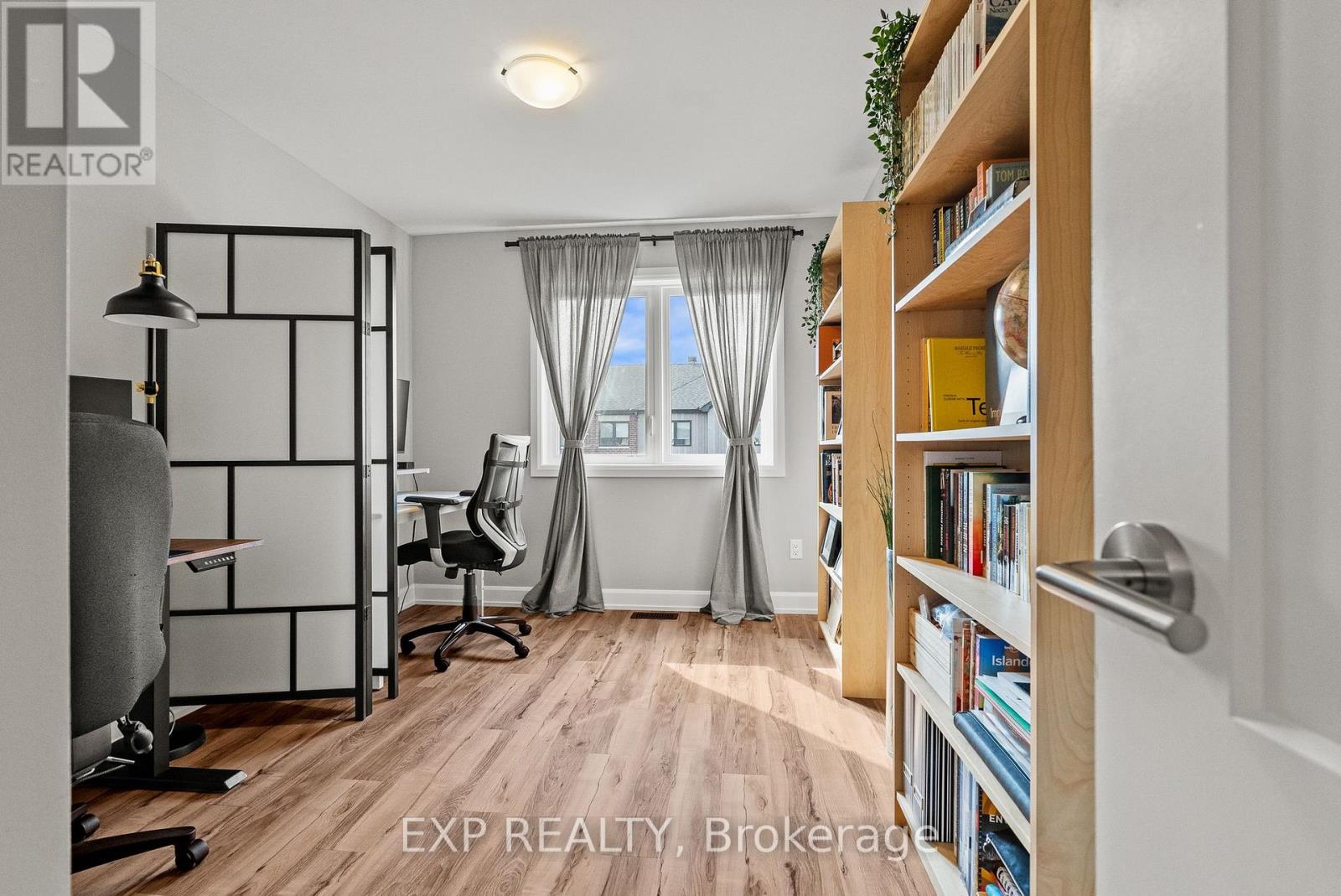 419 Clubtail Private