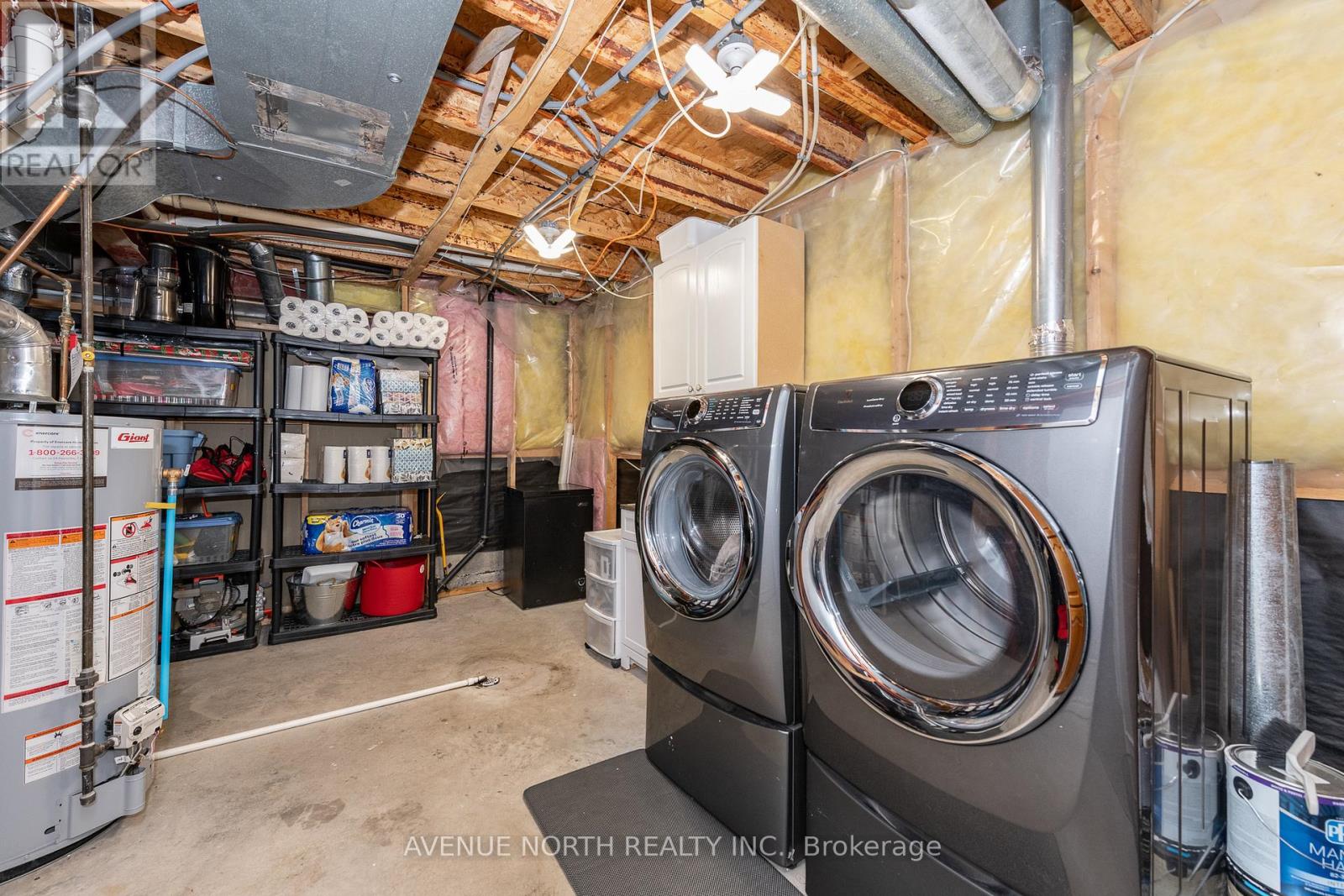 3028 Courtyard Crescent