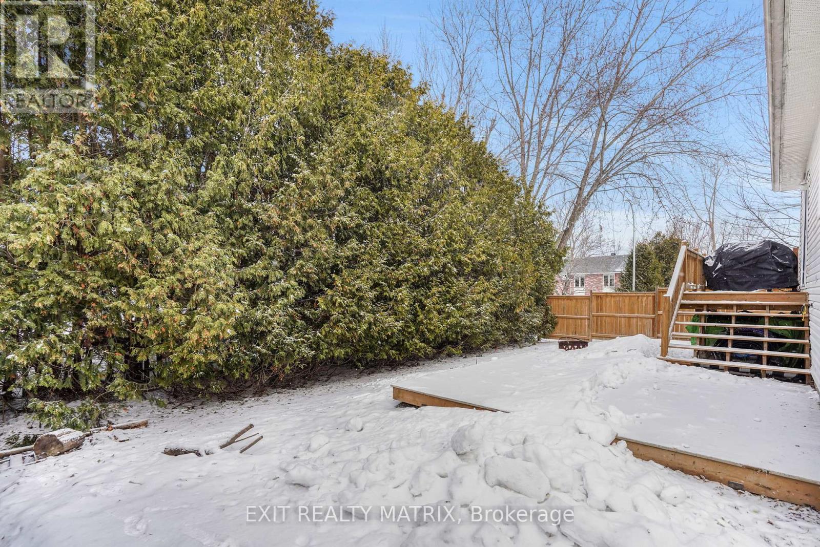 403 Centenaire Street